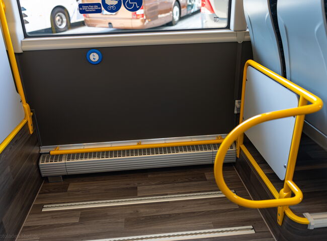 Rollstuhlbereich und Kinderwagenbereich